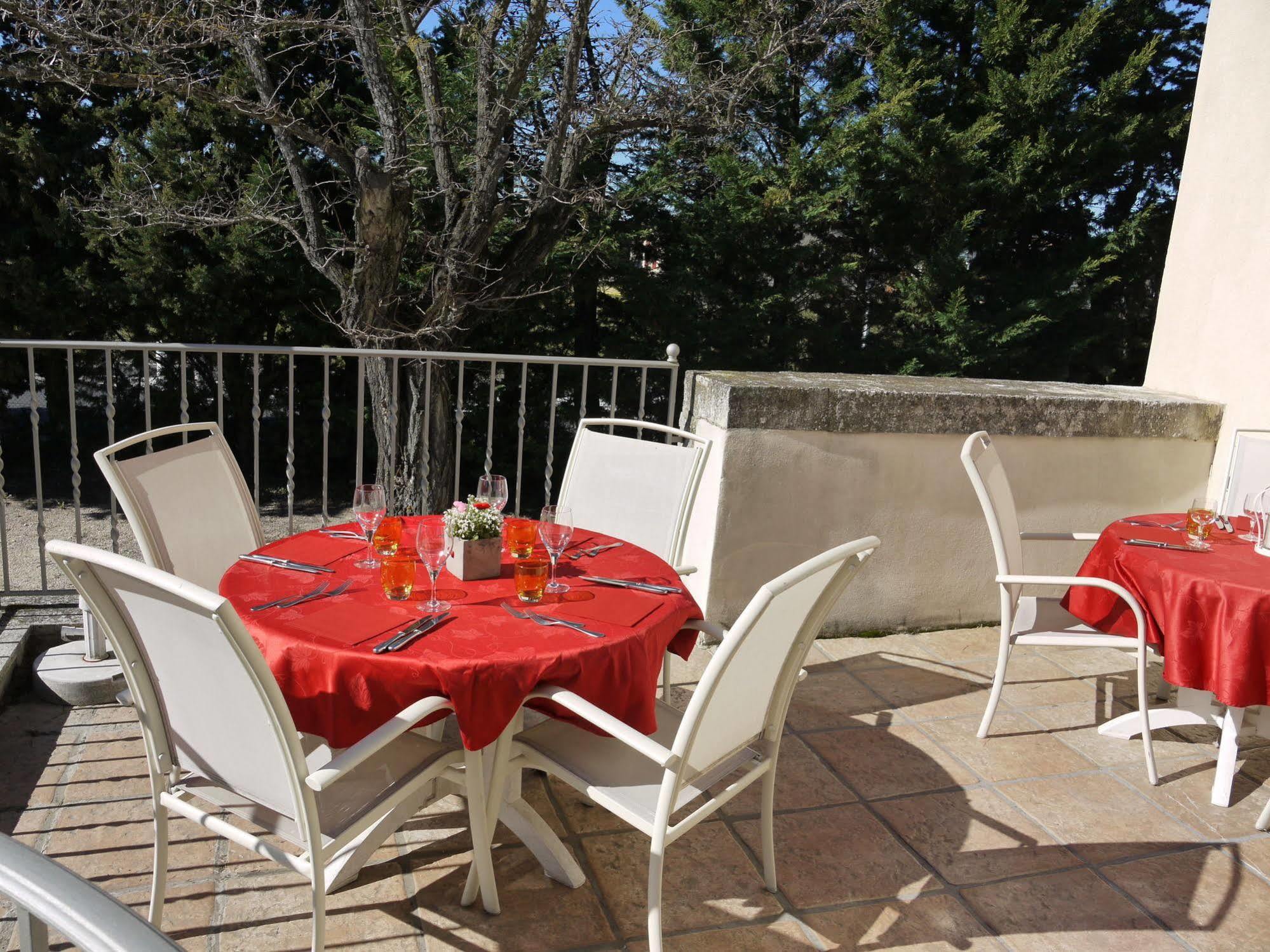 Castel Mireio Bed & Breakfast Cairanne Екстериор снимка
